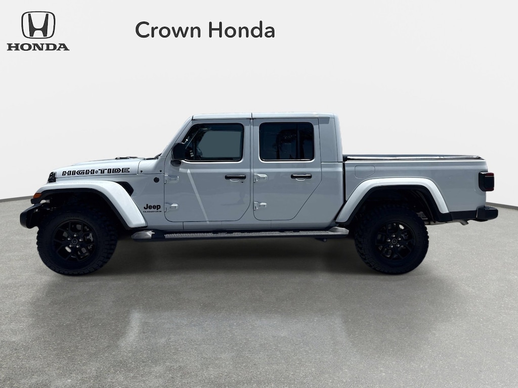 Used 2025 Jeep Gladiator High Tide Truck Crew Cab