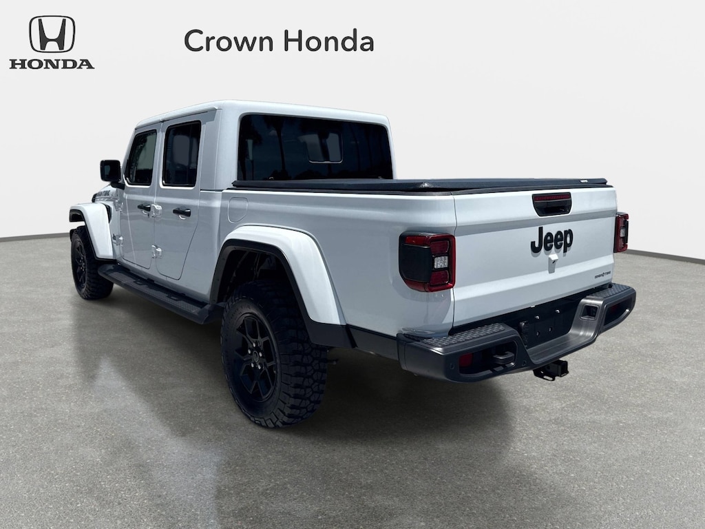 Used 2025 Jeep Gladiator High Tide Truck Crew Cab