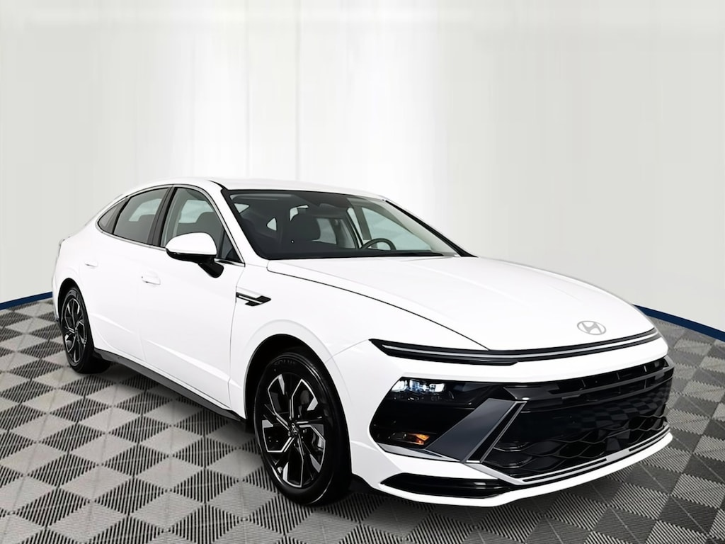 New 2025 Hyundai Sonata SEL Sedan