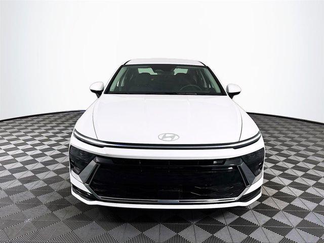 2025 Hyundai Sonata Hybrid SEL photo 2