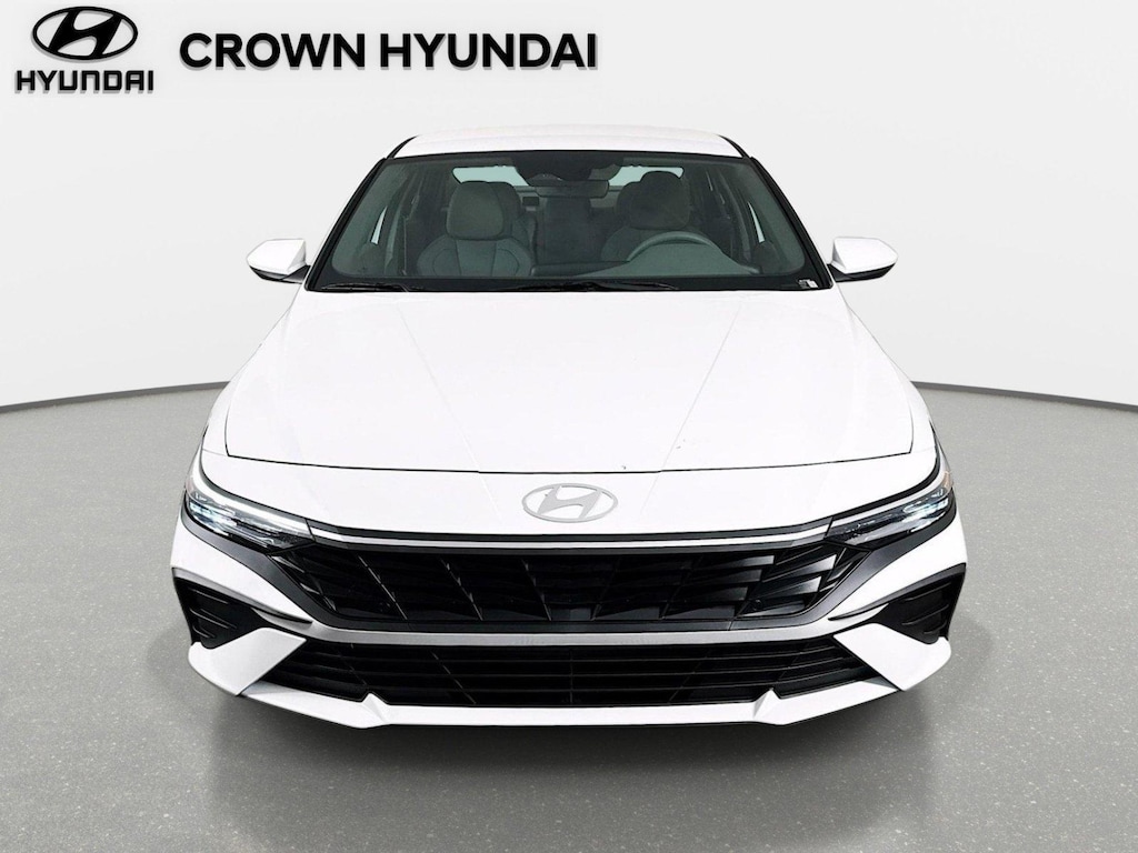 New 2026 Hyundai Elantra SE Sedan