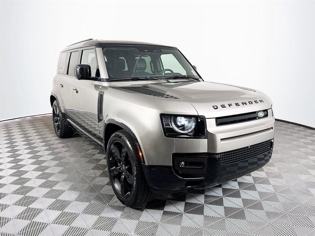 Used 2024 Land Rover Defender 110 X-Dynamic SE SUV