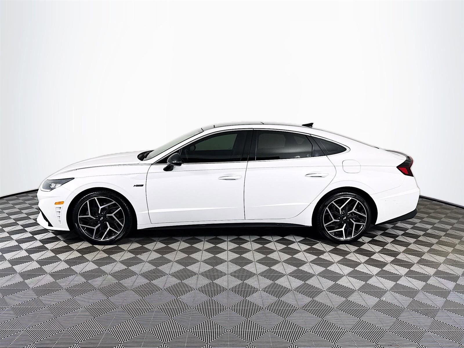 2022 Hyundai Sonata N Line photo 4