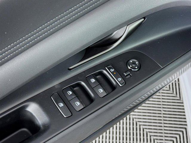 2025 Hyundai Elantra Blue - Photo 19
