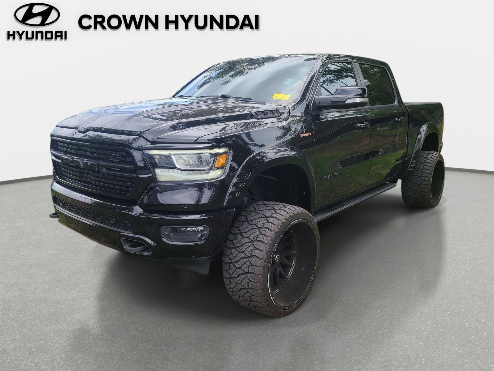 2022 RAM 1500 Laramie Crew Cab 5'7's photo