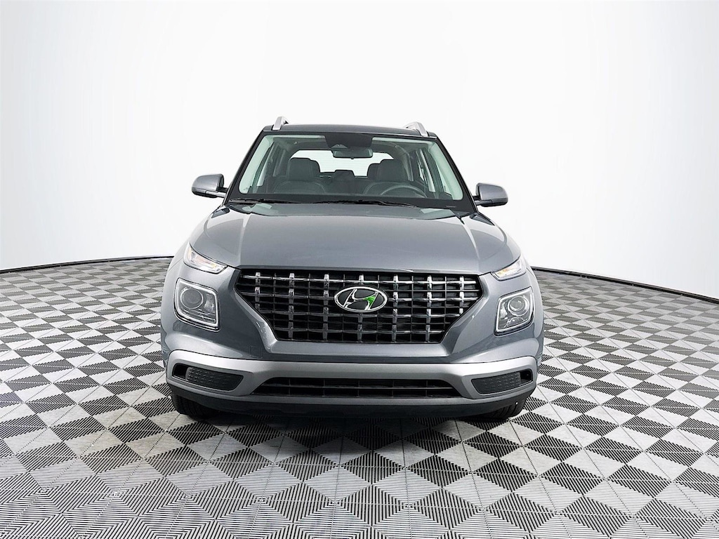 New 2025 Hyundai Venue SEL SUV