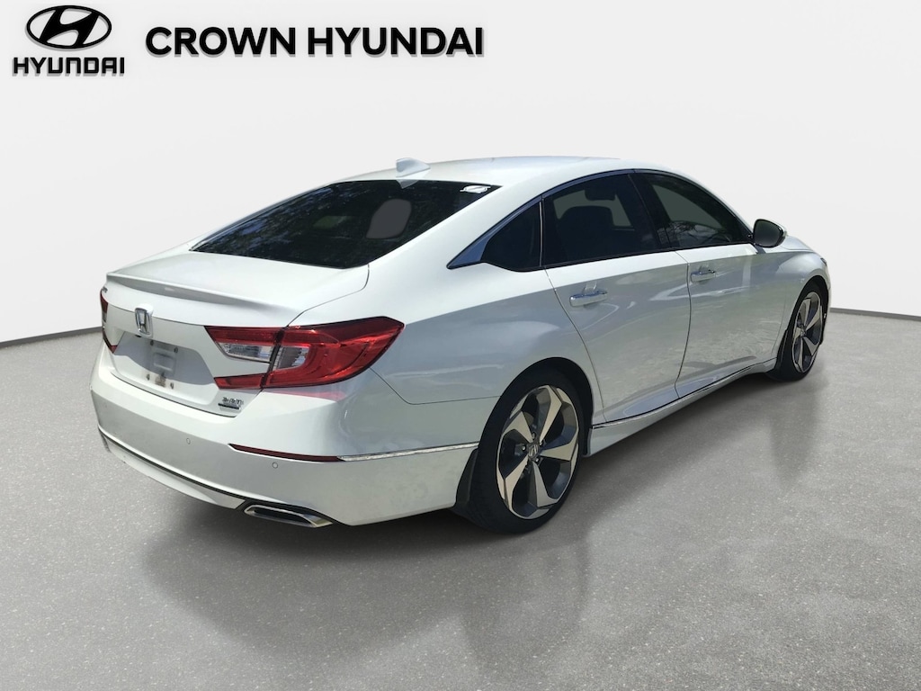 Used 2018 Honda Accord Touring 2.0T Sedan