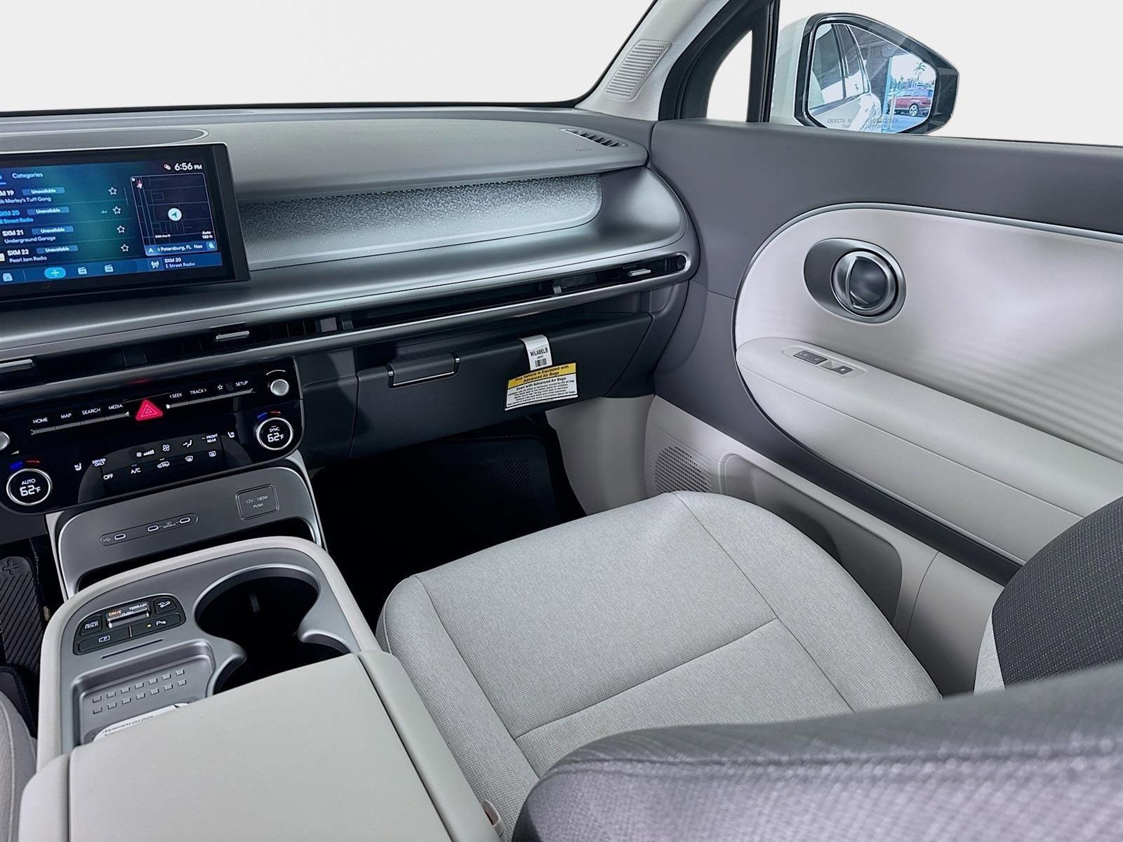 2026 Hyundai IONIQ 9 SE - Photo 24