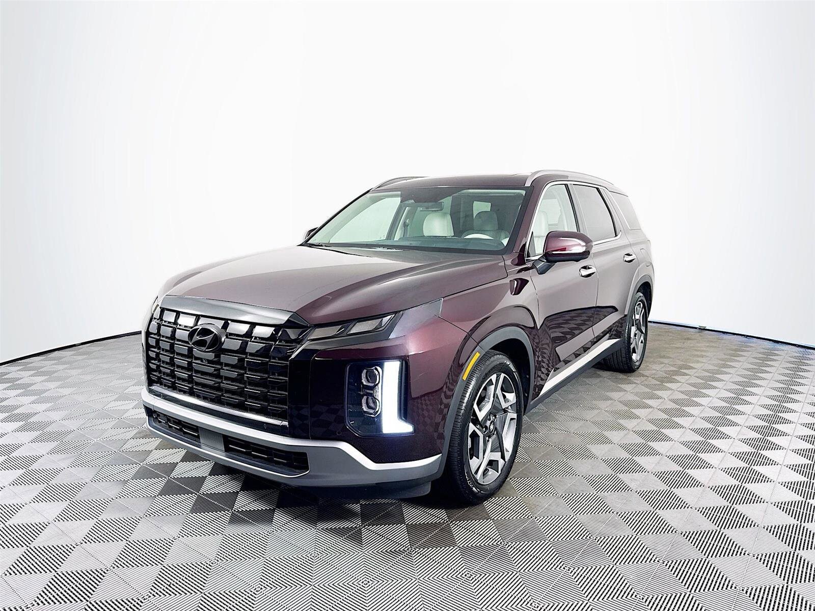 2024 Hyundai Palisade Limited photo 3