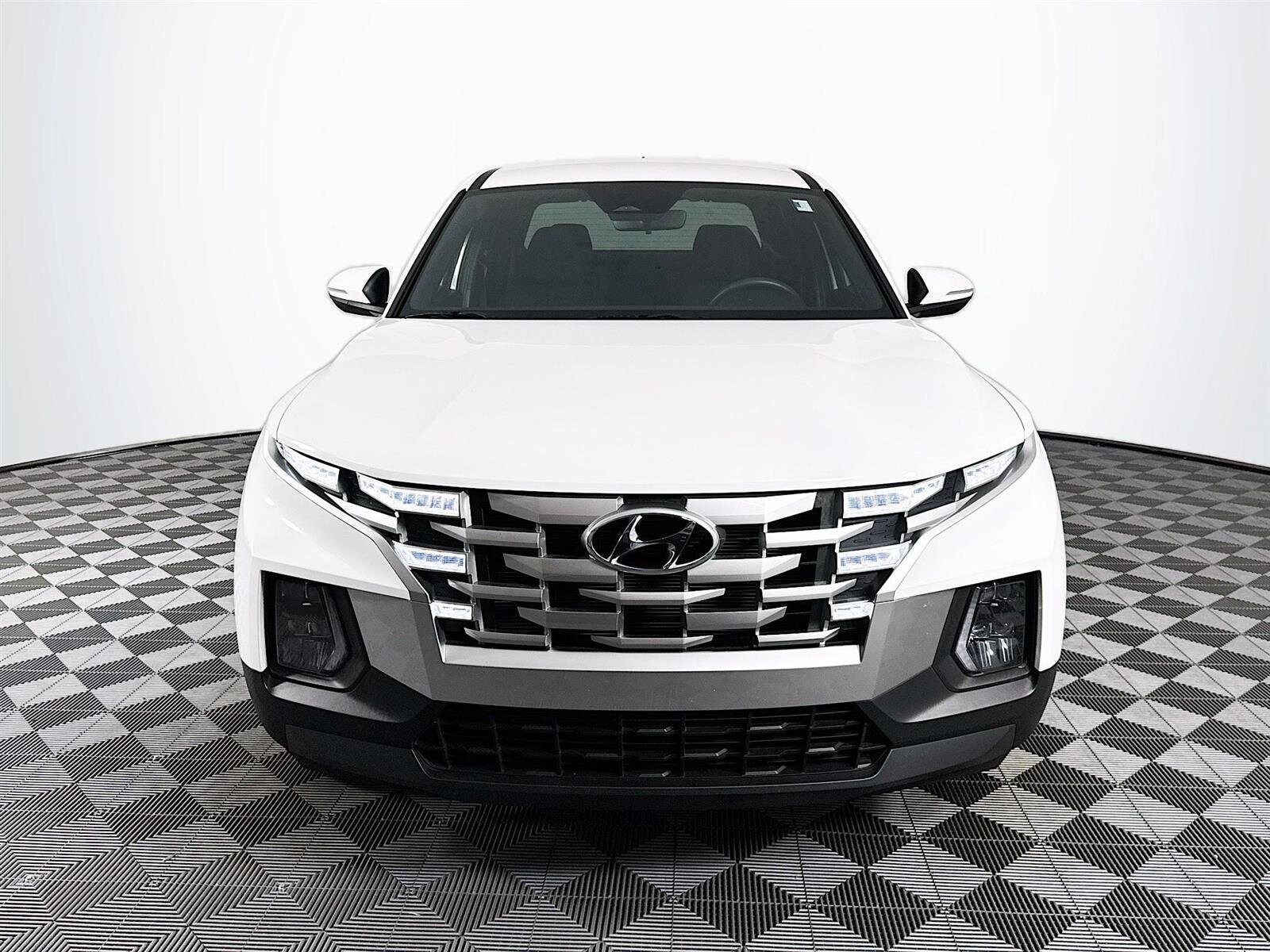 2024 Hyundai Santa Cruz SEL photo 2