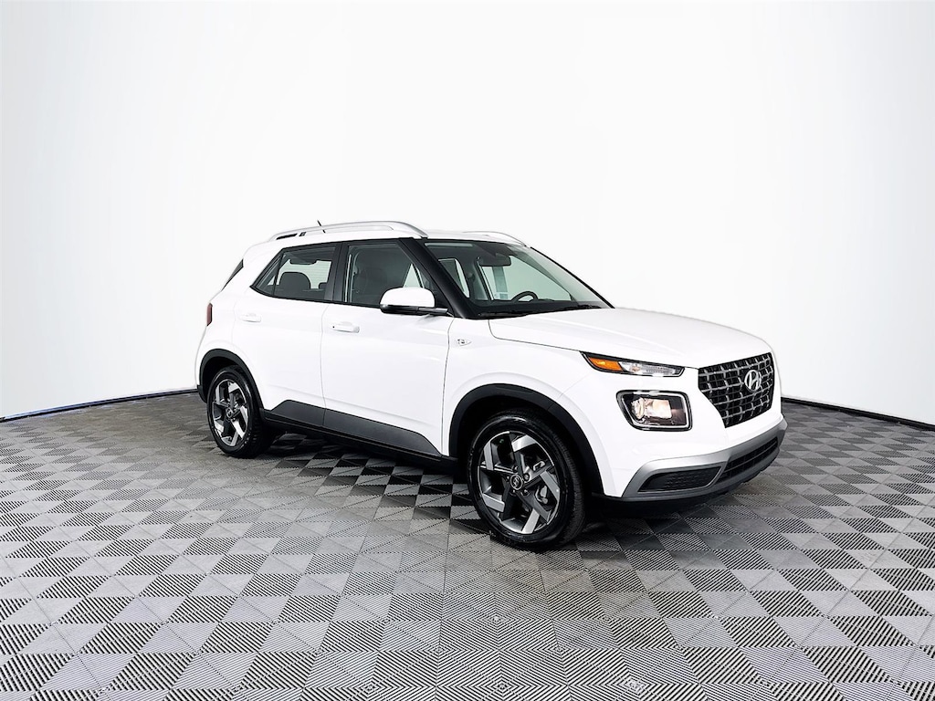 New 2025 Hyundai Venue SEL SUV