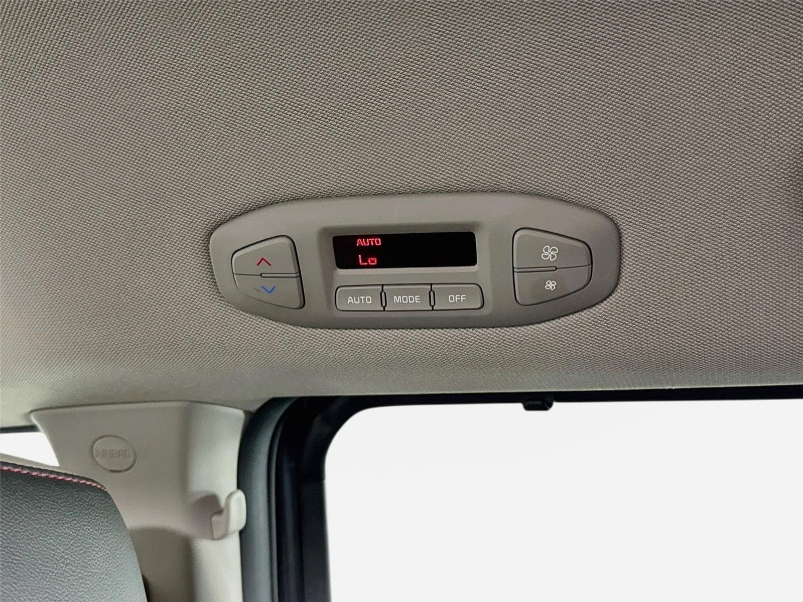 2017 Kia Sedona SX - Photo 27