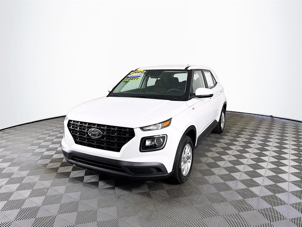 Used 2022 Hyundai Venue SE SUV