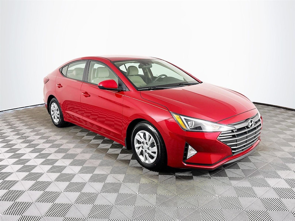 Used 2020 Hyundai Elantra SE Sedan