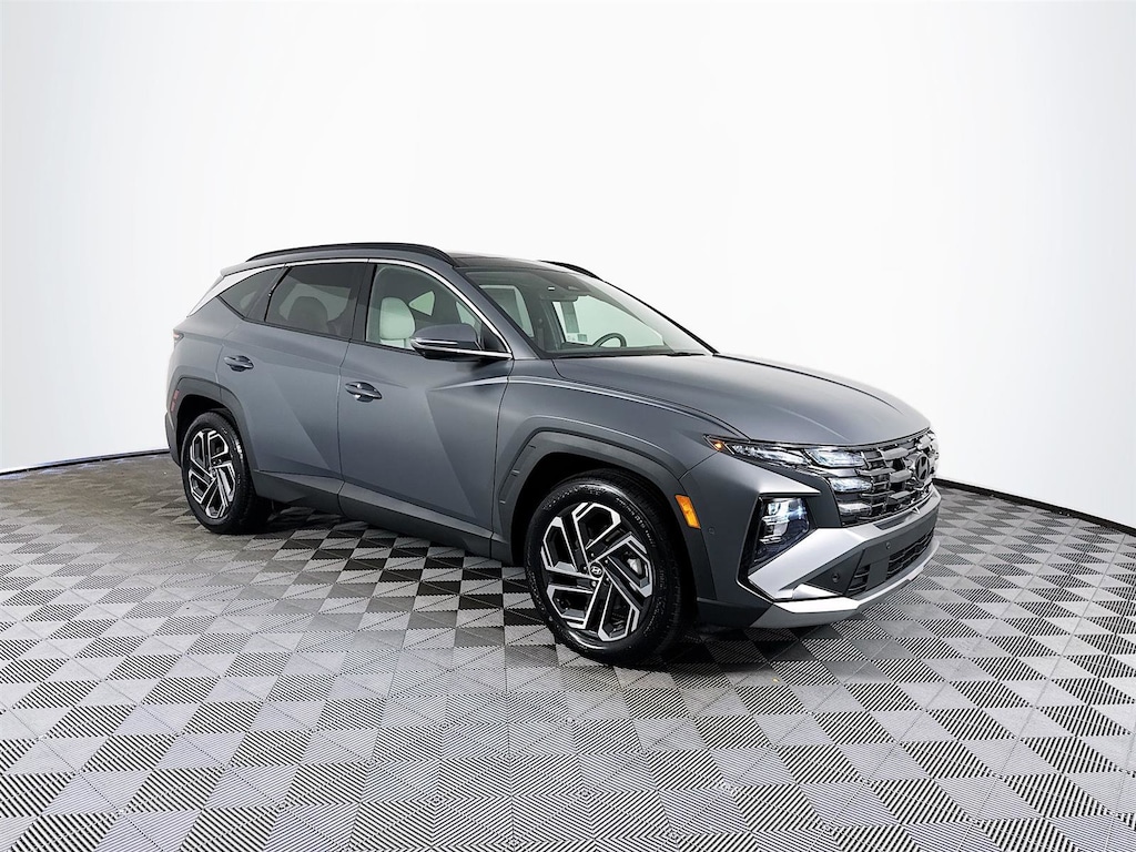 New 2025 Hyundai Tucson Limited FWD SUV