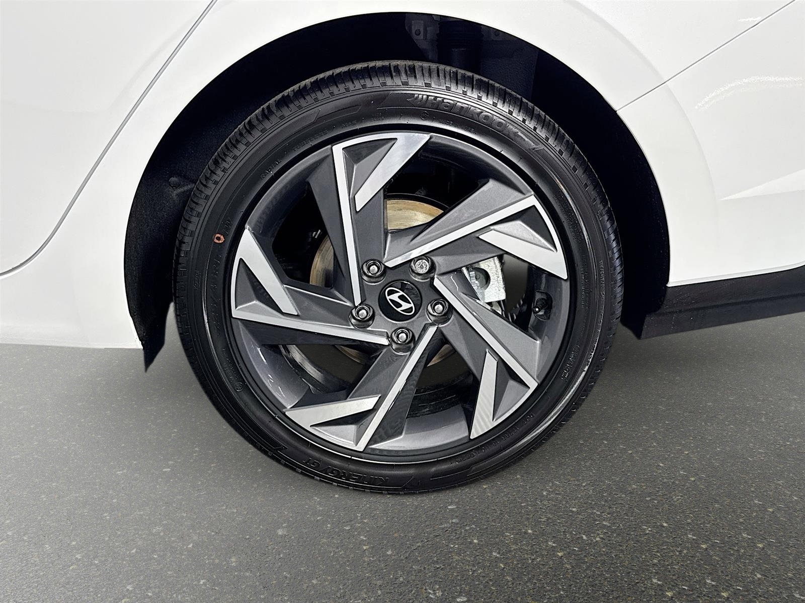 2025 Hyundai Elantra Blue - Photo 29