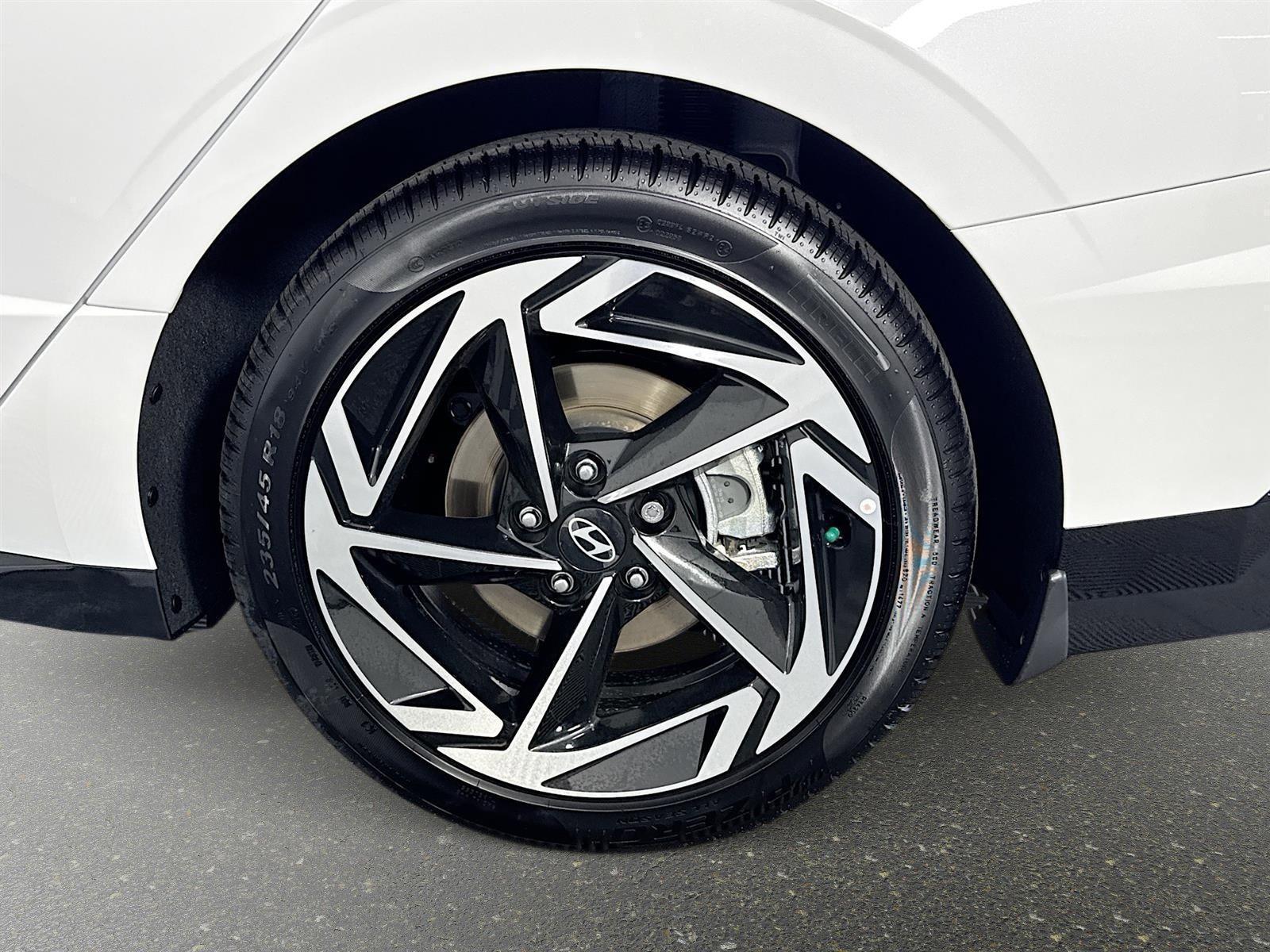2025 Hyundai Sonata SEL - Photo 31