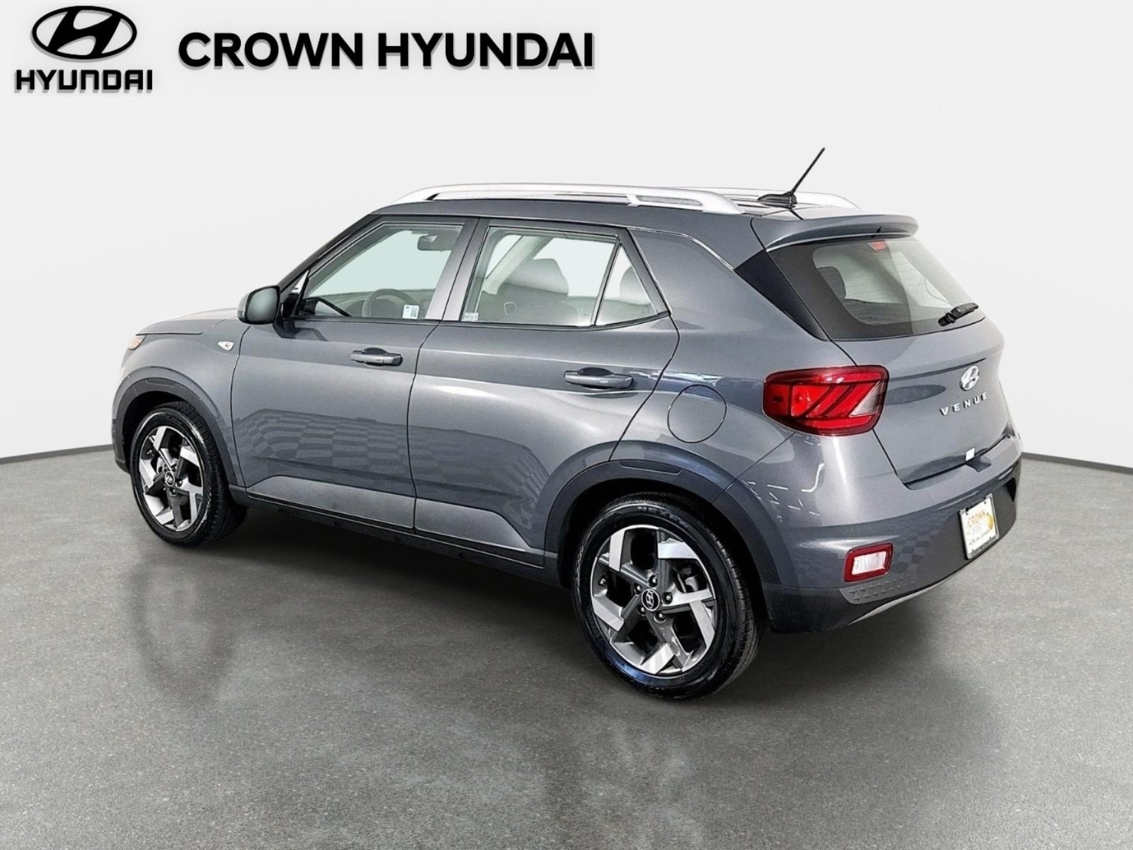 2025 Hyundai Venue SEL - Photo 7