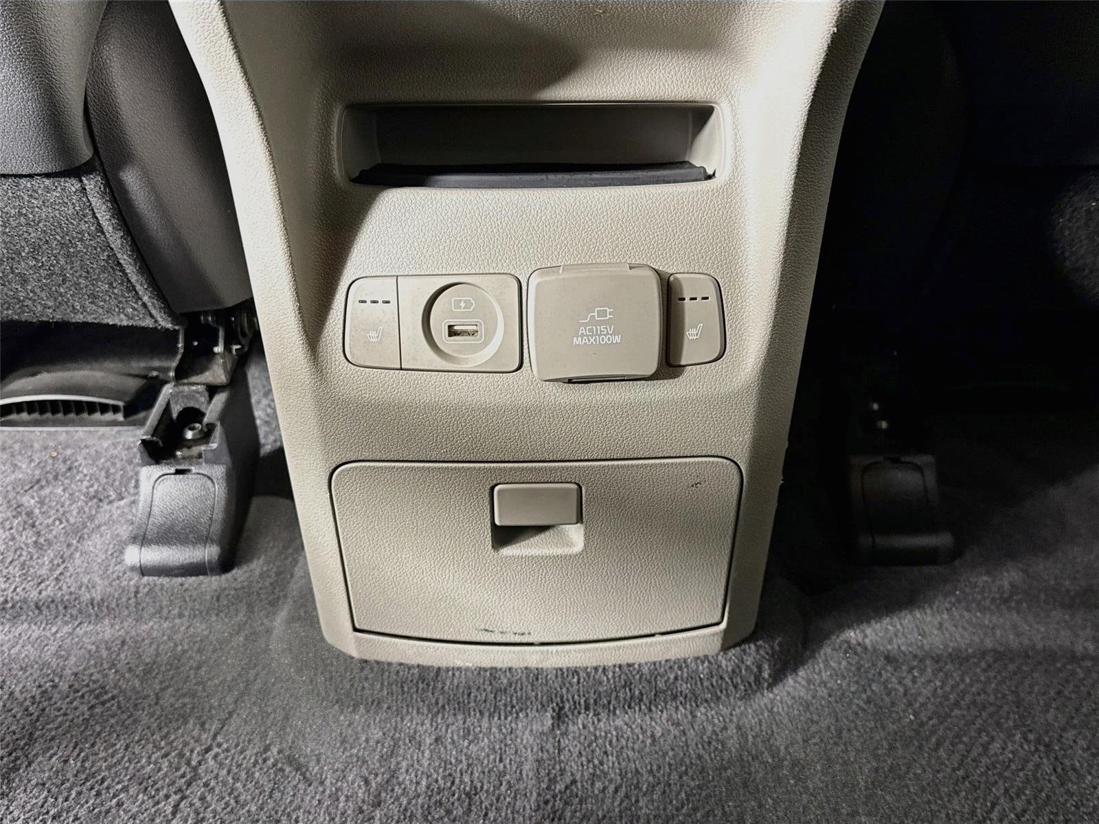 2017 Kia Sedona SX - Photo 28