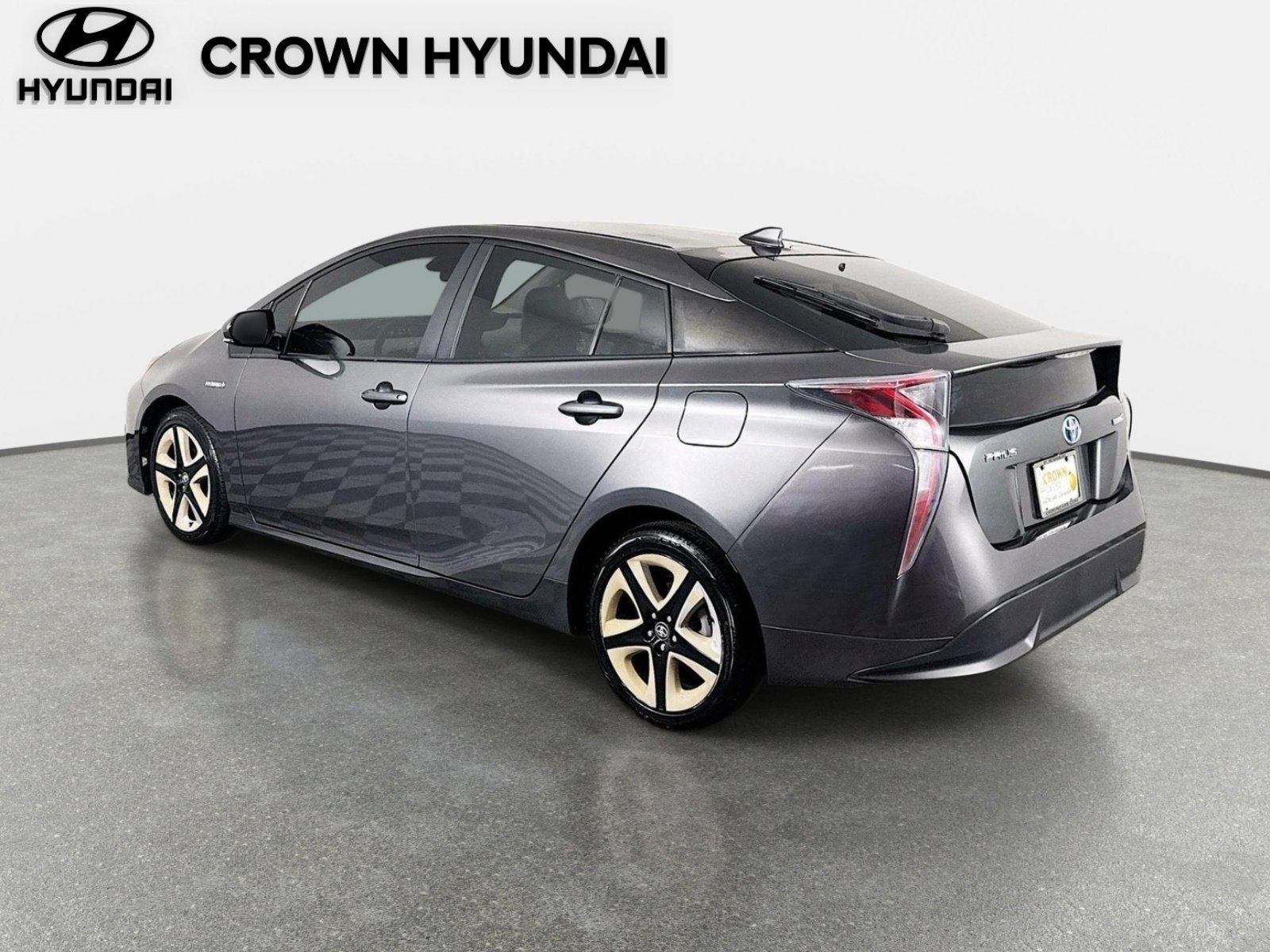 2017 Toyota Prius Three - Photo 8