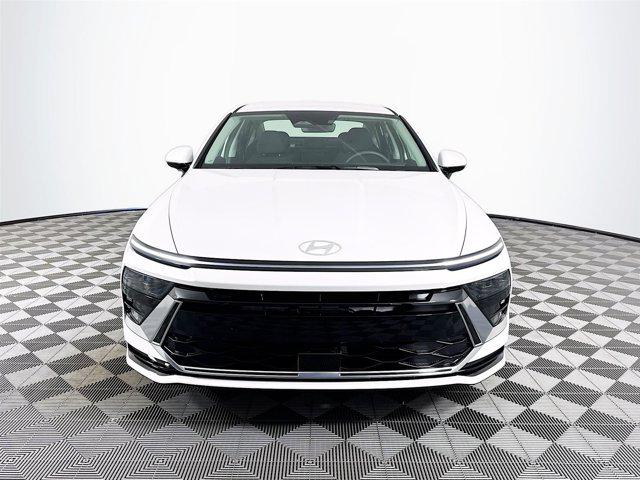 2025 Hyundai Sonata SEL photo 2