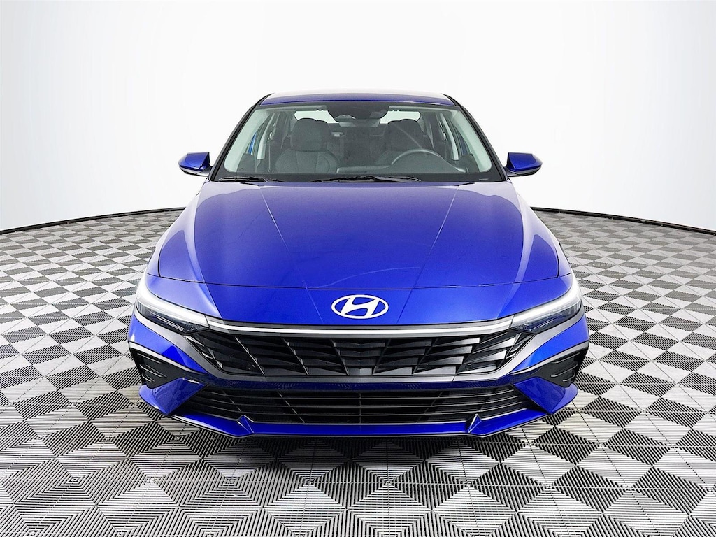 New 2026 Hyundai Elantra SE Sedan