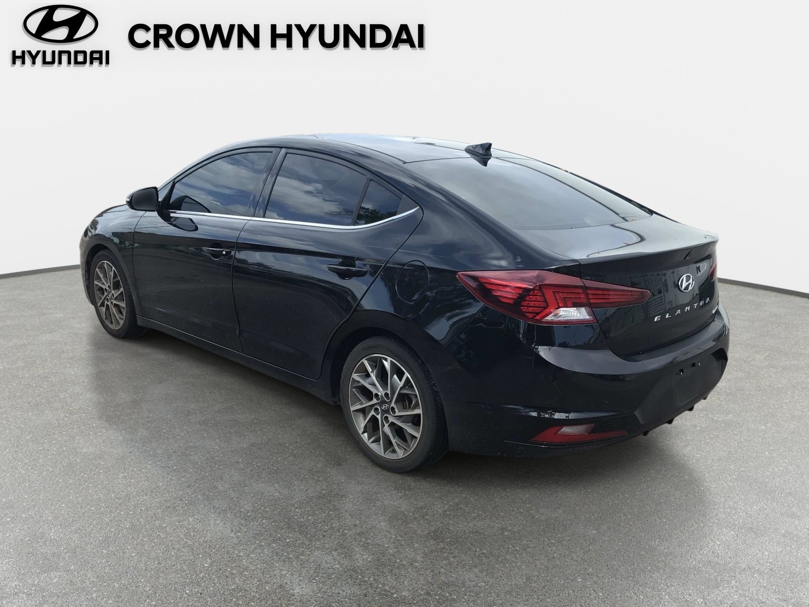 2020 Hyundai Elantra Limited - Photo 7