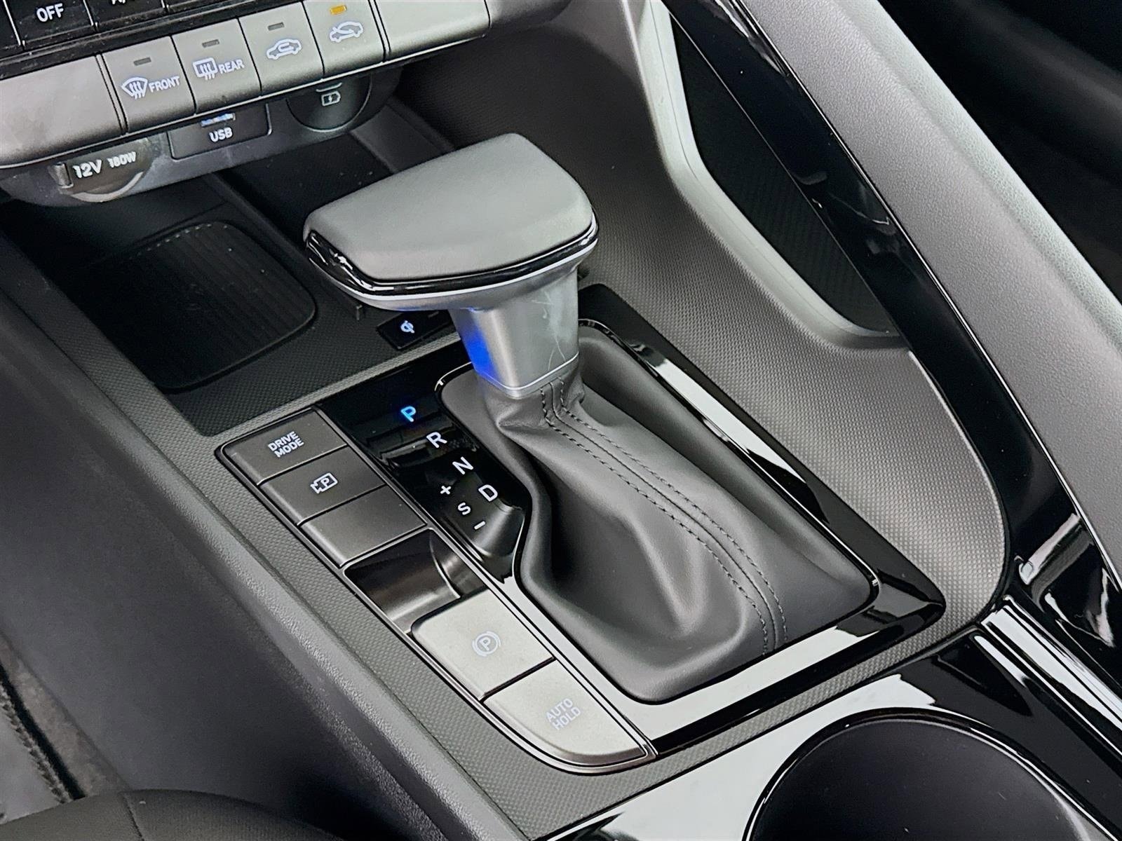 2025 Hyundai Elantra Blue - Photo 18
