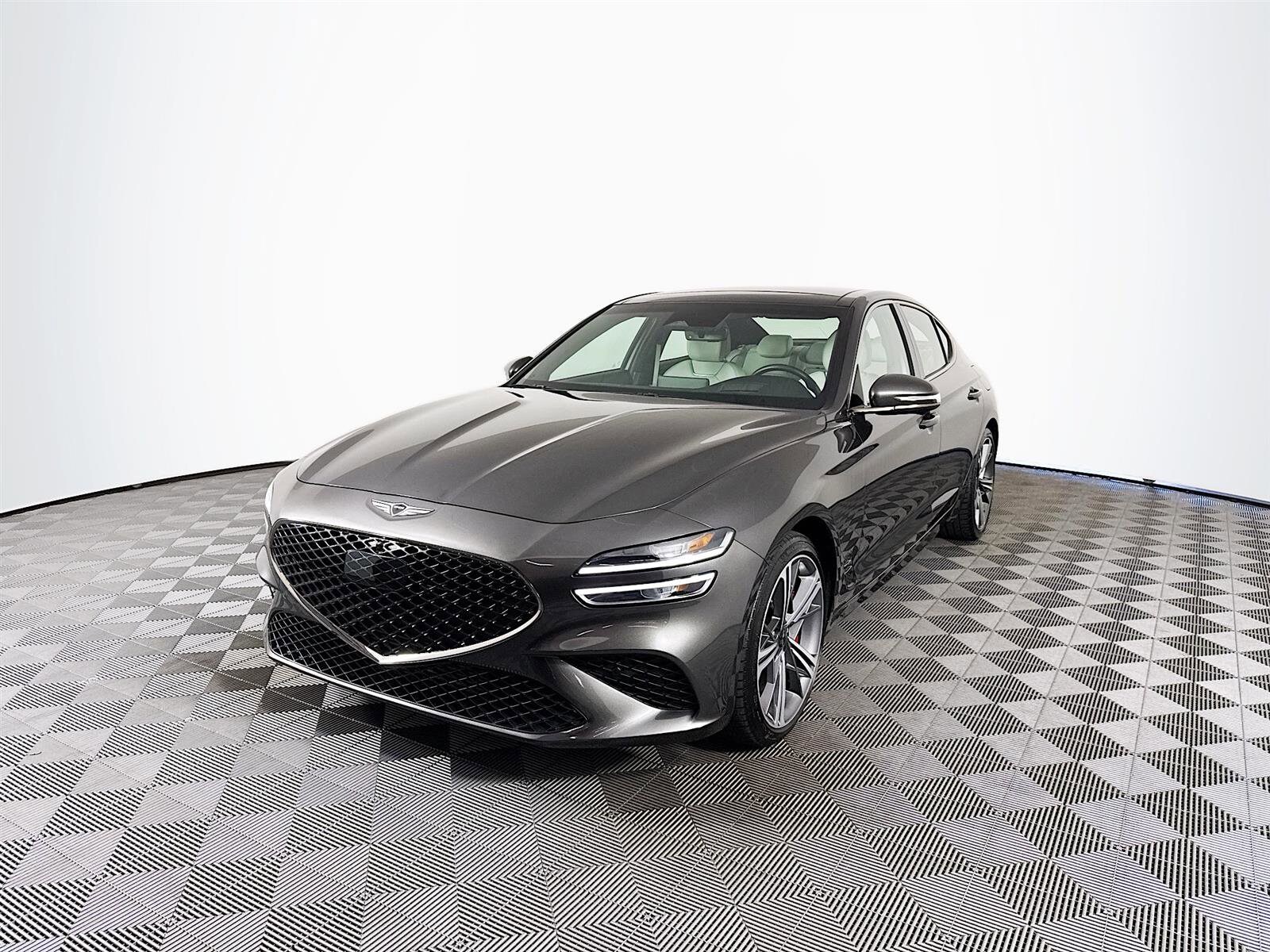 2025 Genesis G70 3.3T Sport Prestige photo 3