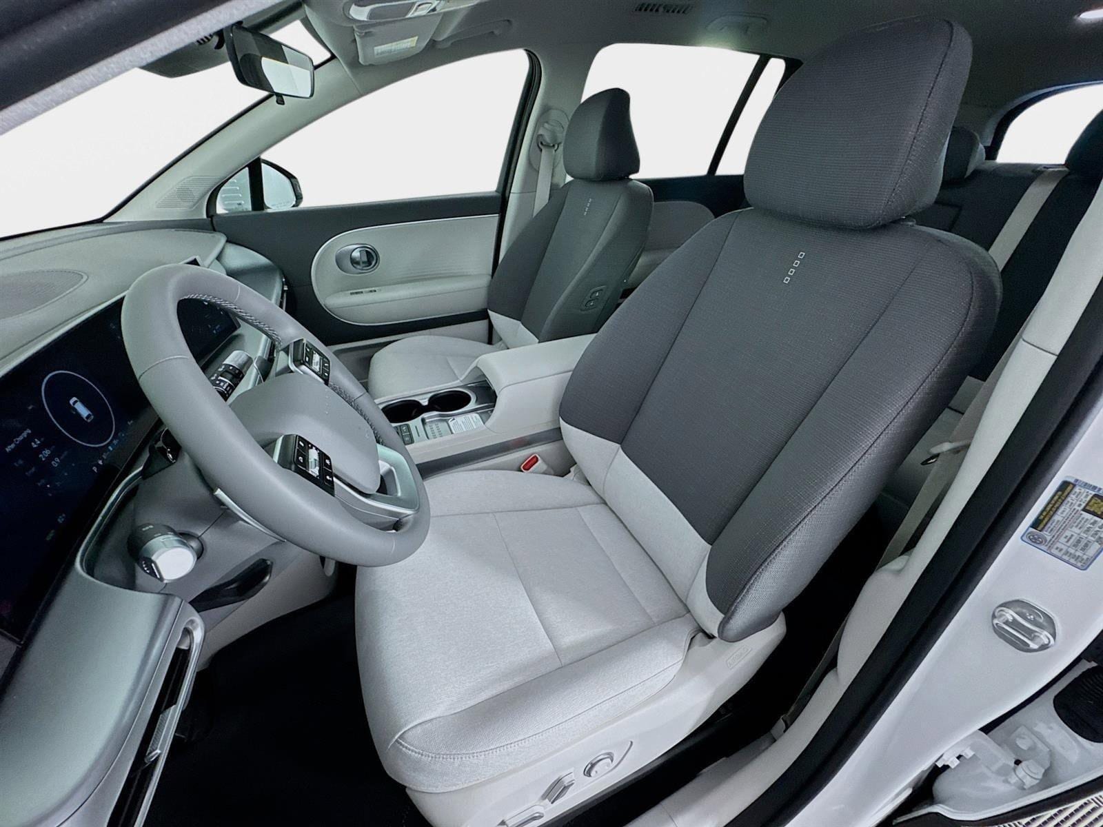 2026 Hyundai IONIQ 9 SE - Photo 11