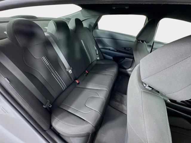 2025 Hyundai Elantra Blue - Photo 25