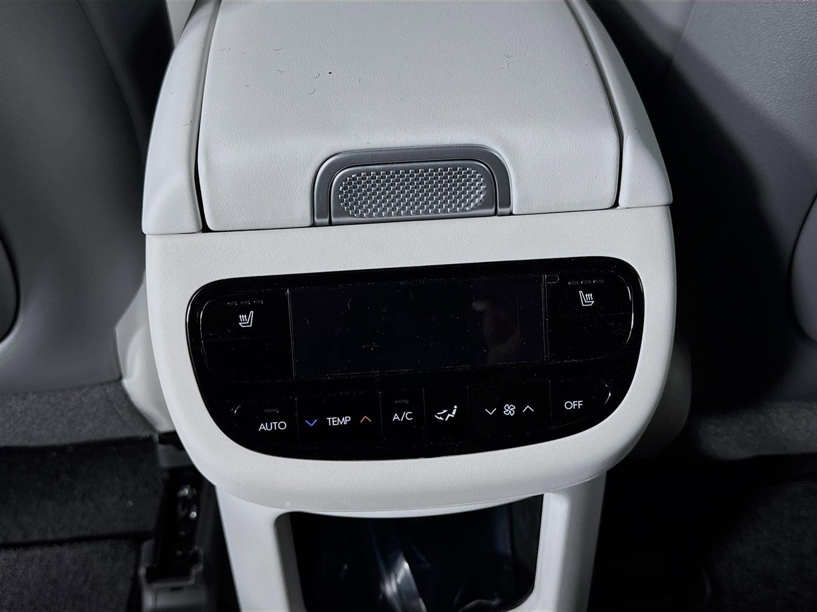 2026 Hyundai IONIQ 9 SEL - Photo 25