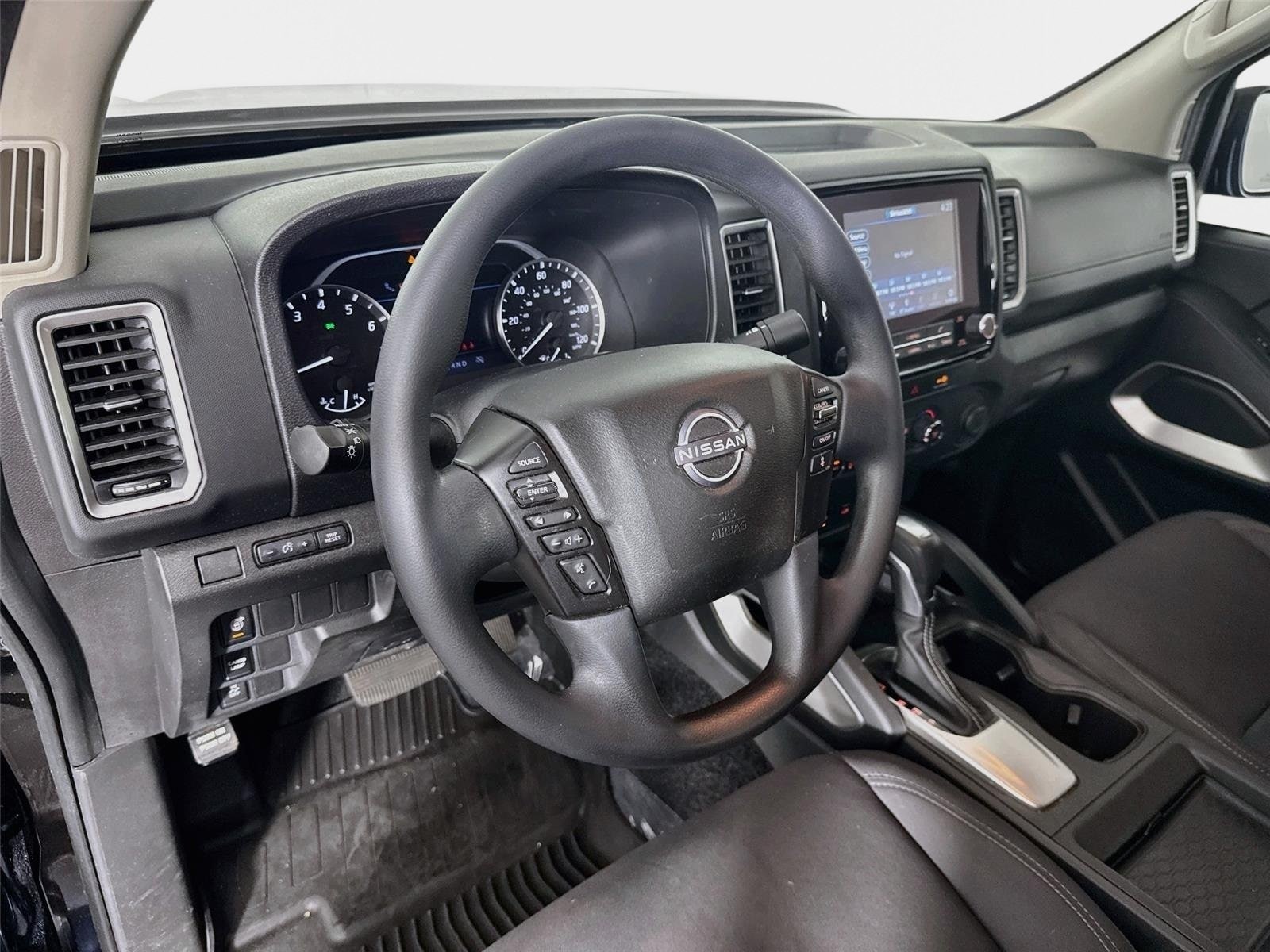 2024 Nissan Frontier SV - Photo 10