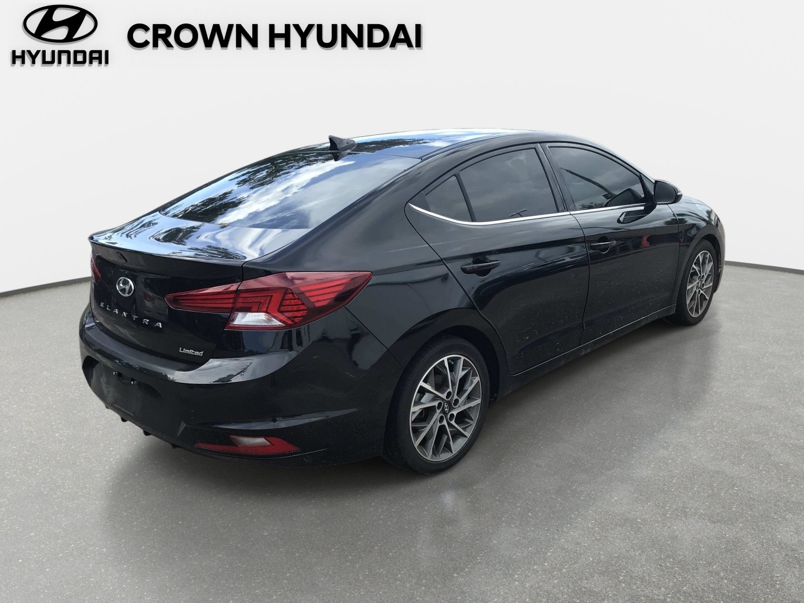 2020 Hyundai Elantra Limited - Photo 5