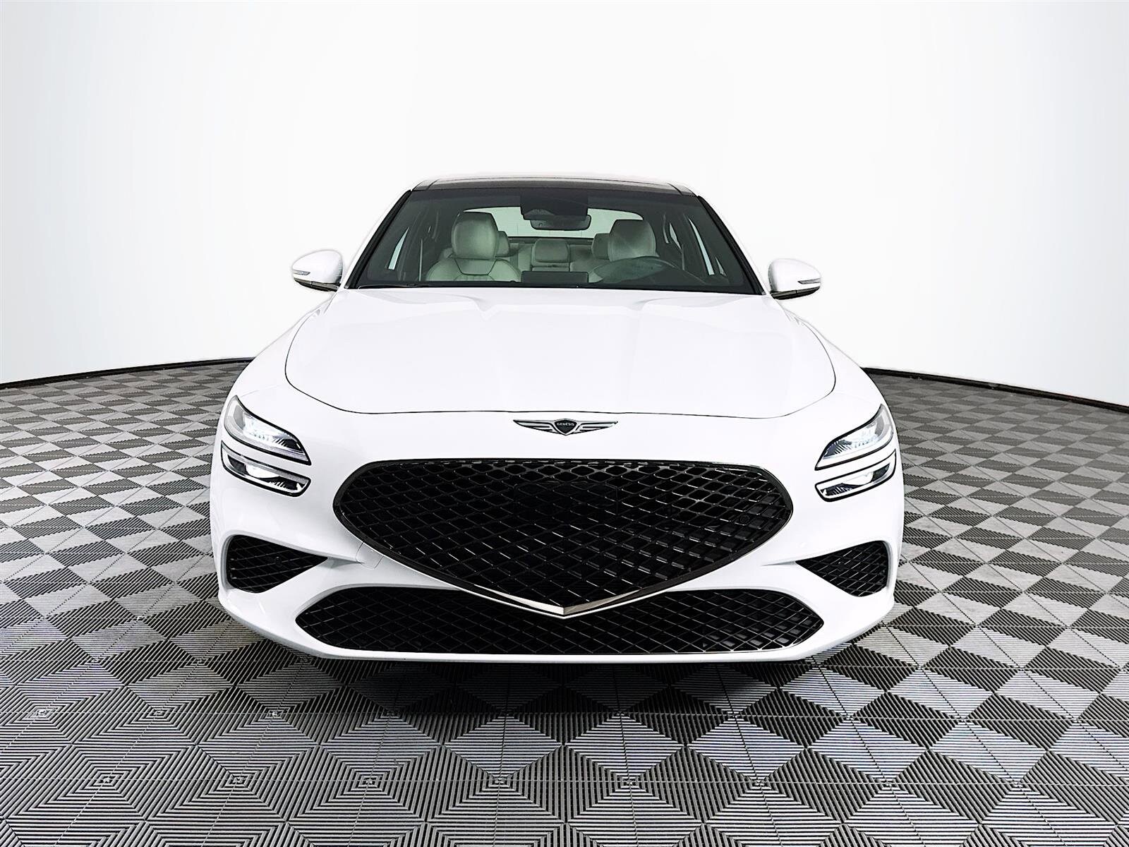 2025 Genesis G70 2.5T Prestige photo 2