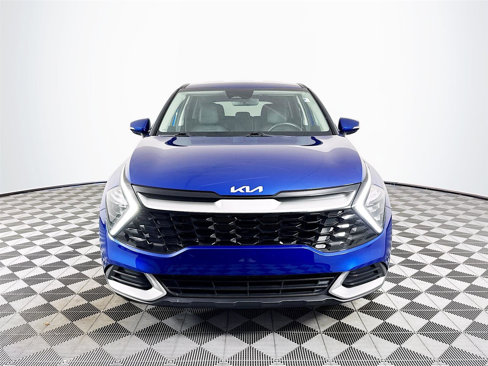 2023 Kia Sportage EX photo 2