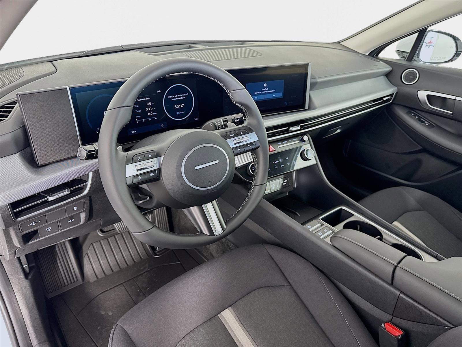 2025 Hyundai Sonata SEL - Photo 9