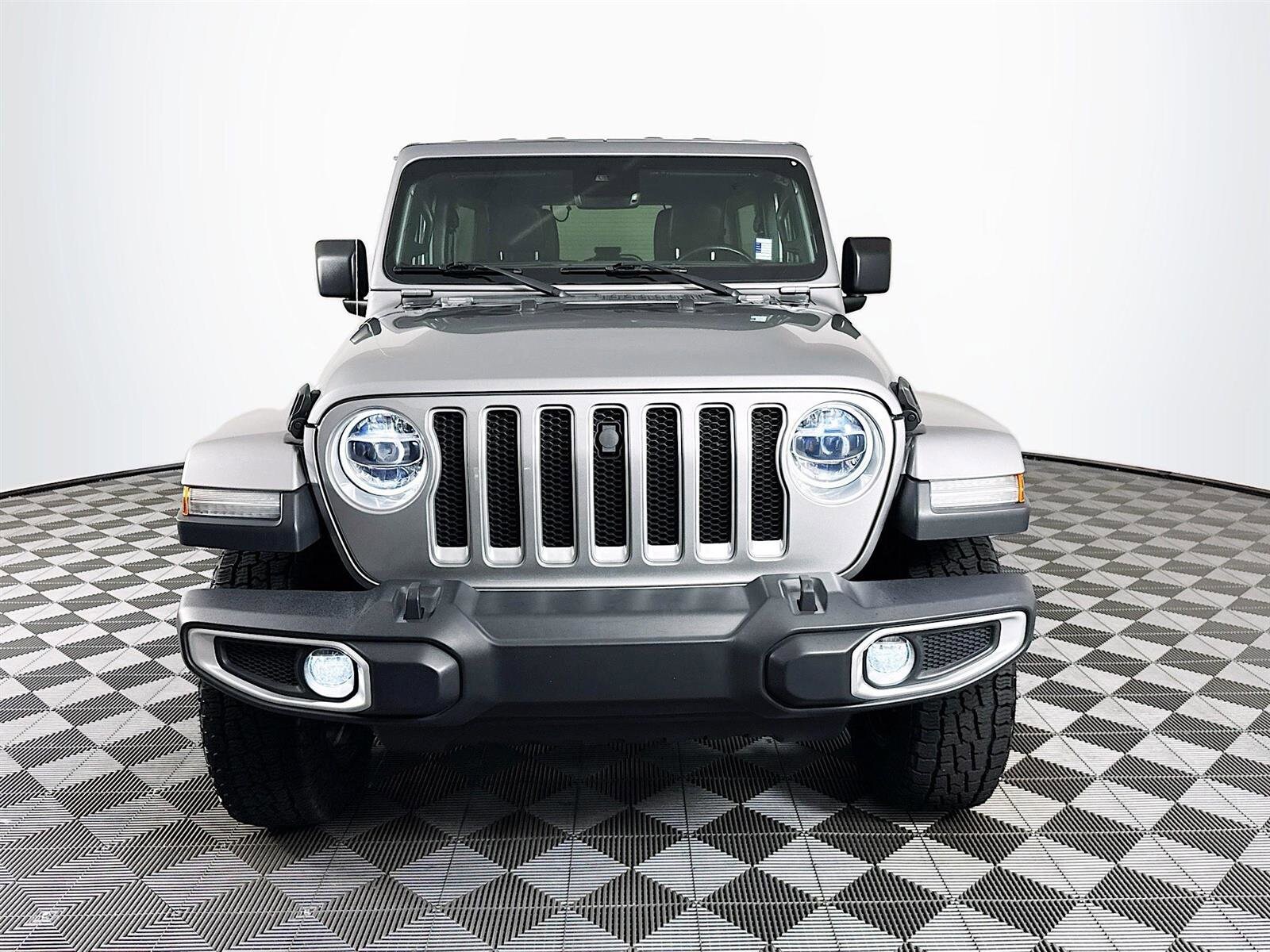 2020 Jeep Wrangler Unlimited Sahara photo 2