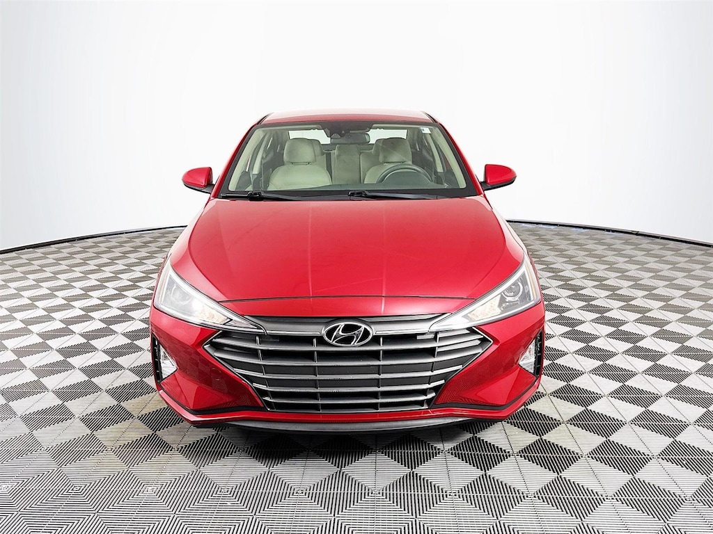 Used 2020 Hyundai Elantra SE Sedan
