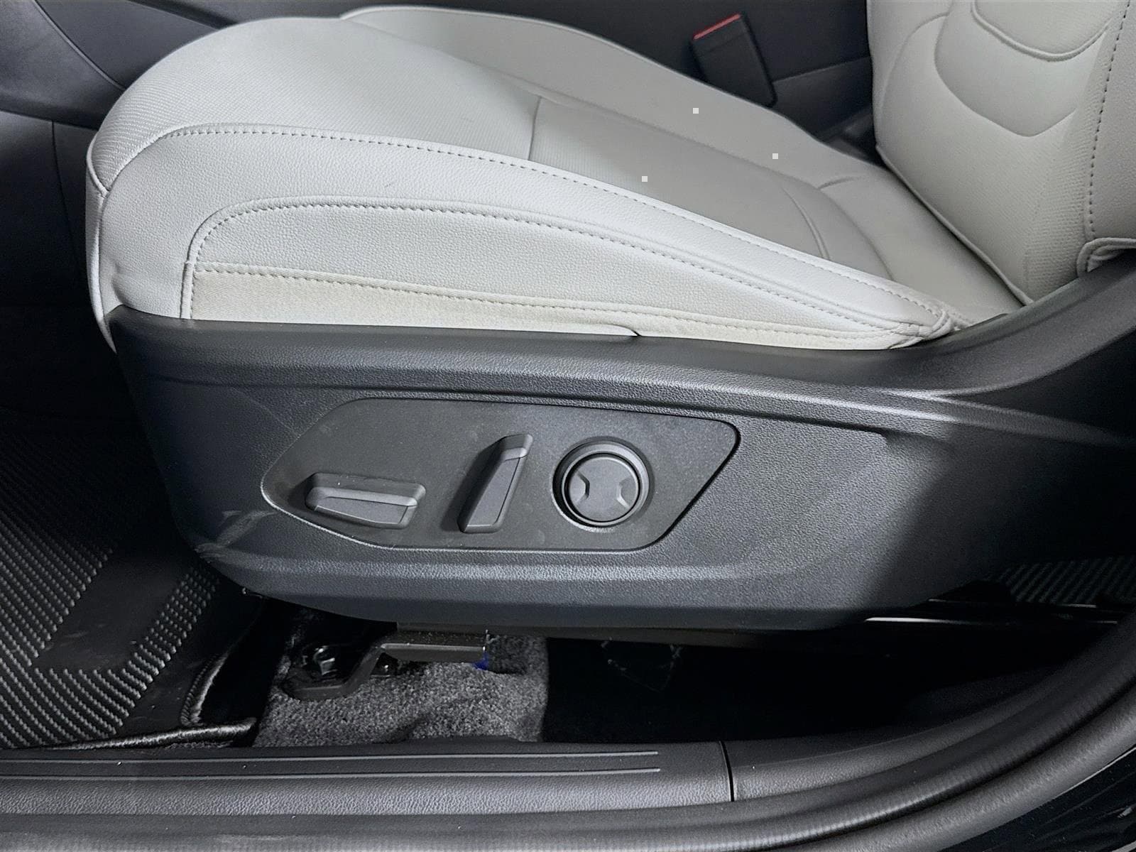 2026 Hyundai Santa Cruz SEL - Photo 19