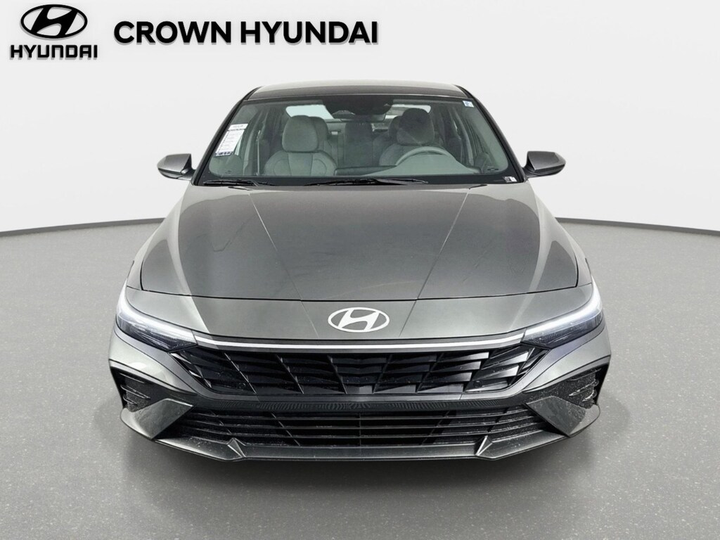 New 2026 Hyundai Elantra SE Sedan