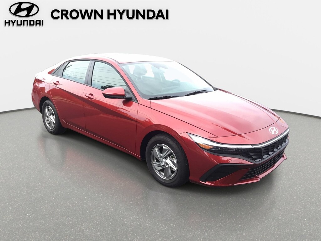 Used 2026 Hyundai Elantra SE Sedan