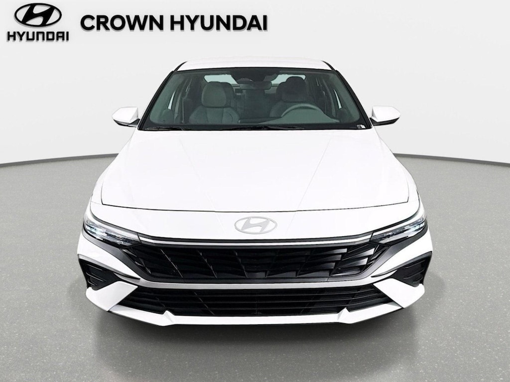 New 2026 Hyundai Elantra SE Sedan
