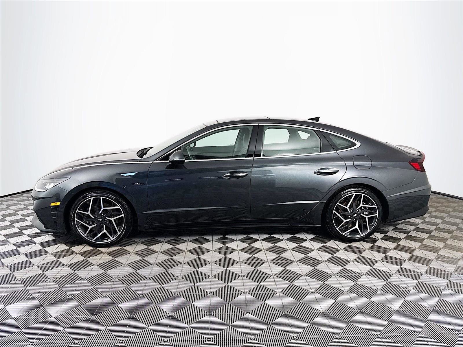 2023 Hyundai Sonata N Line photo 4