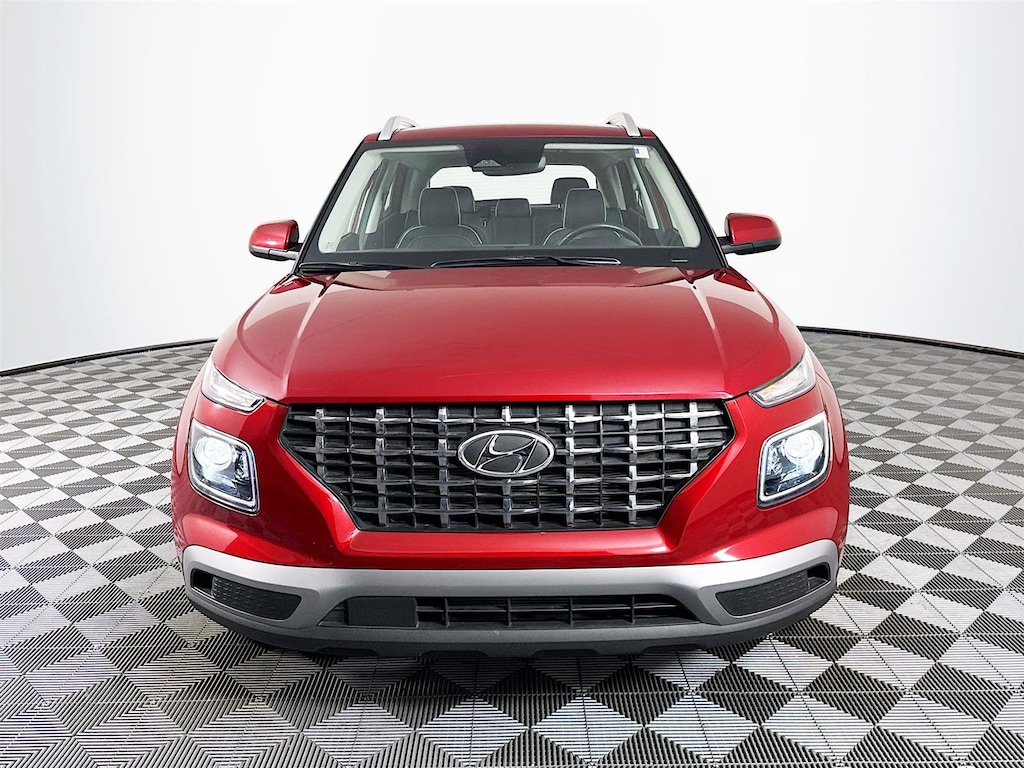 Used 2024 Hyundai Venue Limited SUV