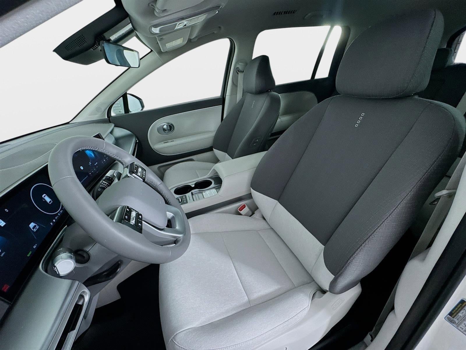 2026 Hyundai IONIQ 9 SE - Photo 11