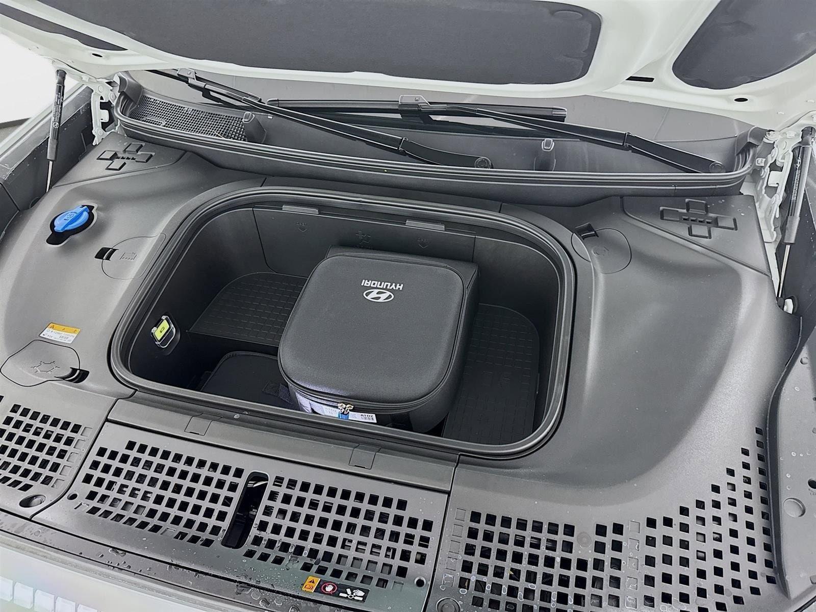 2026 Hyundai IONIQ 9 SE - Photo 30