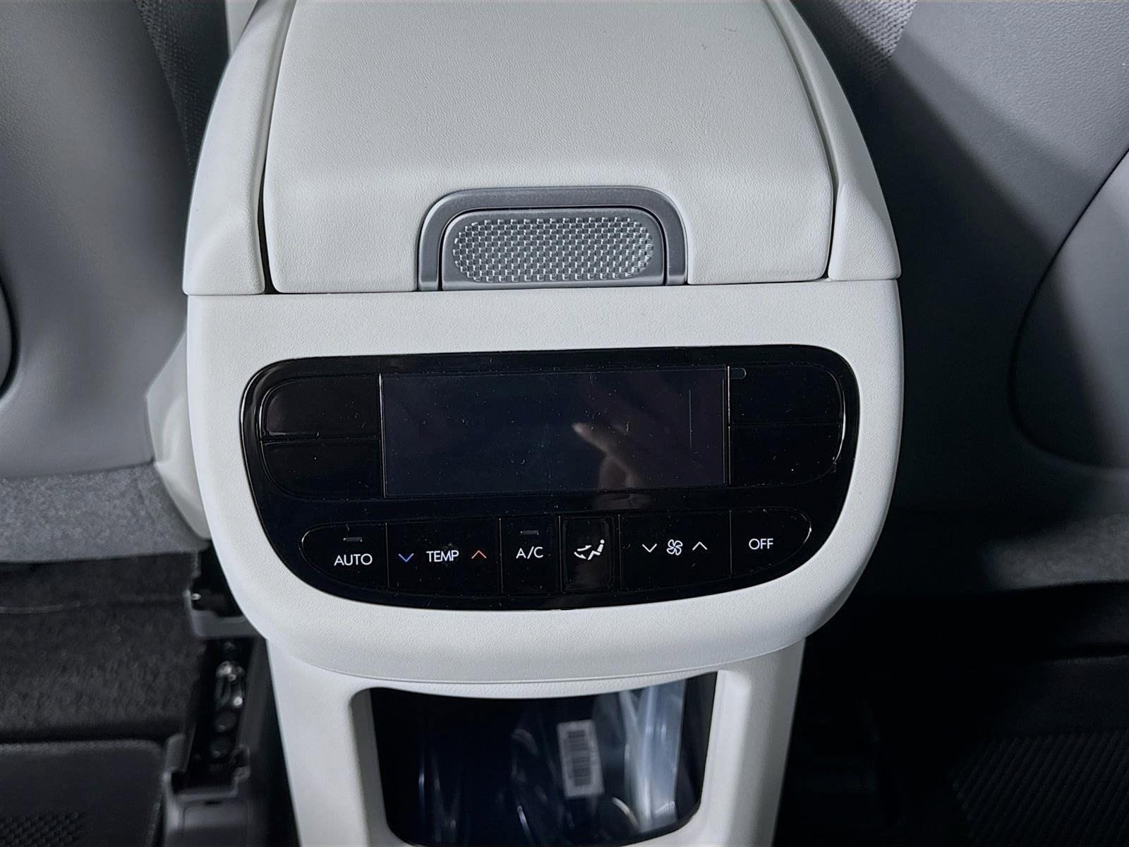 2026 Hyundai IONIQ 9 SE - Photo 25