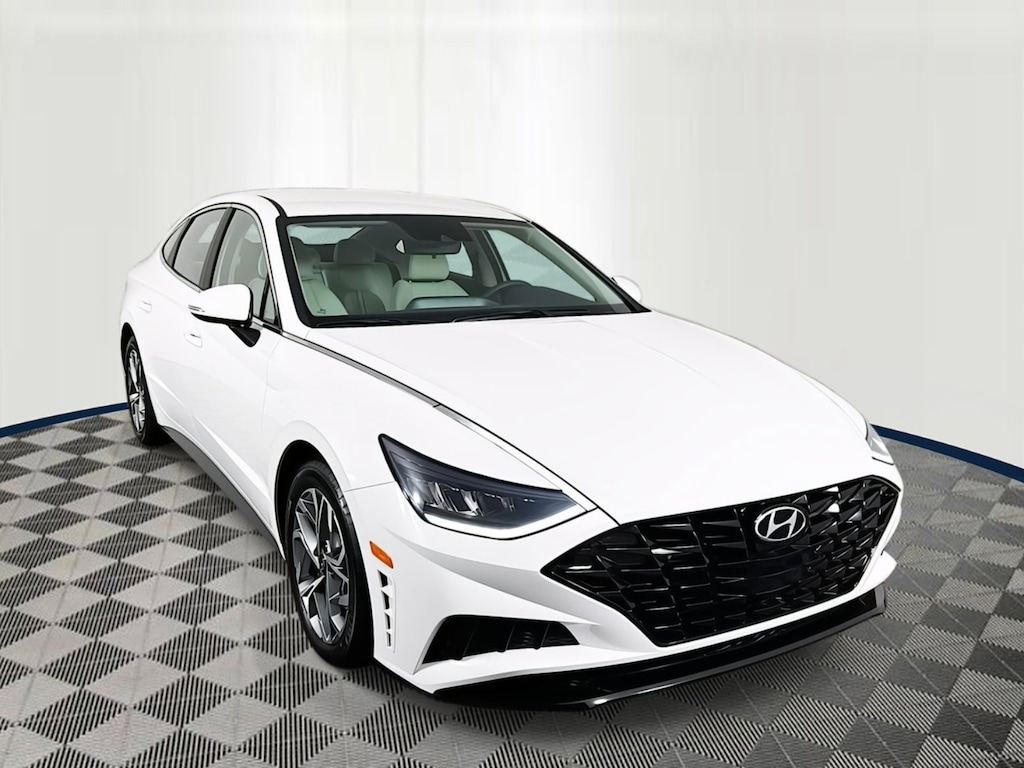 Used 2023 Hyundai Sonata SEL Sedan