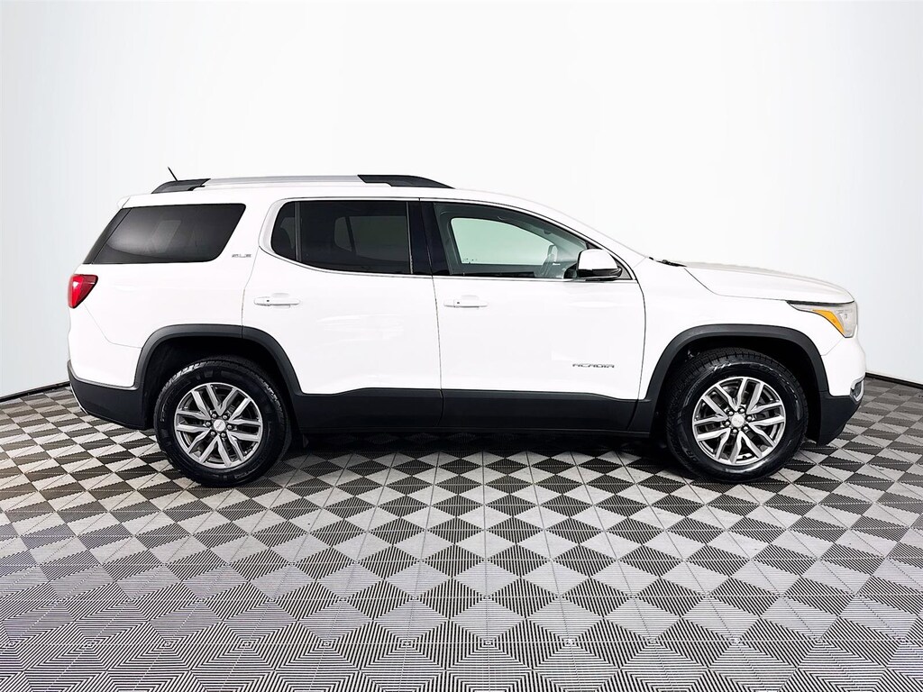 Used 2018 GMC Acadia SLE-2 SUV